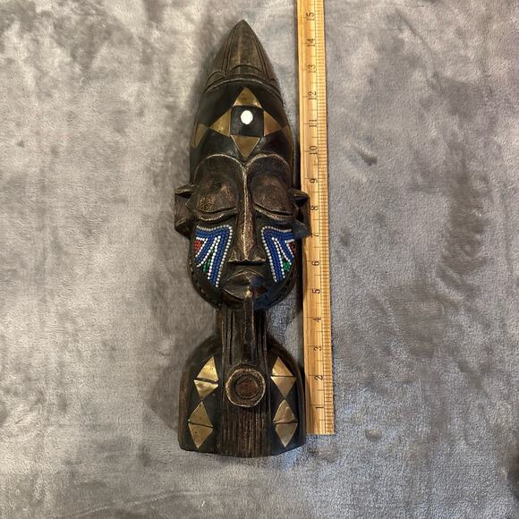 Wooden Mask Ghana Africa Ghanean Tribal Beaded Cheeks African Art Embossed Metal - Picture 10 of 11
